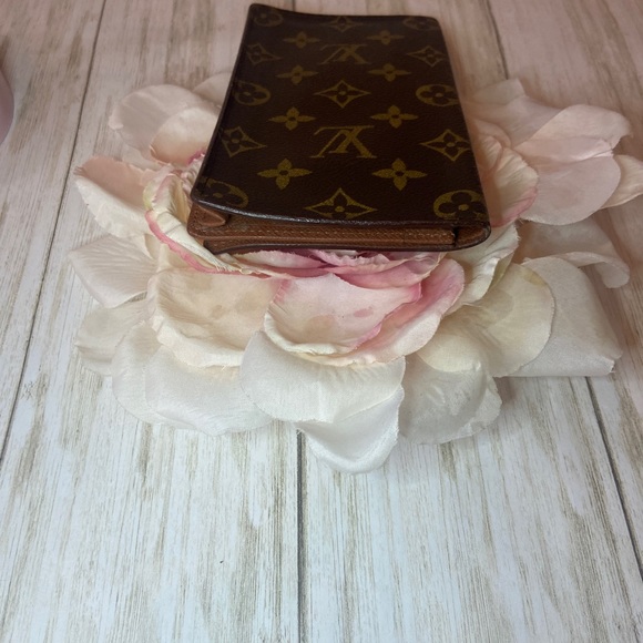 Louis Vuitton Monogram Long Wallet - Picture 5 of 8